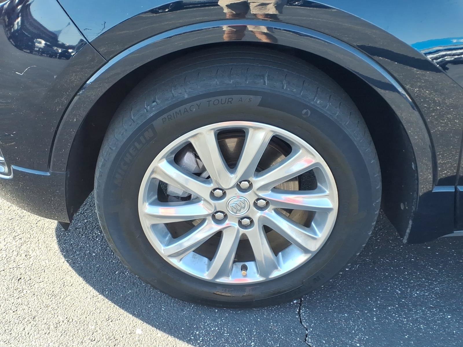 Used 2020 Buick Envision Essence AWD/4WD image 30