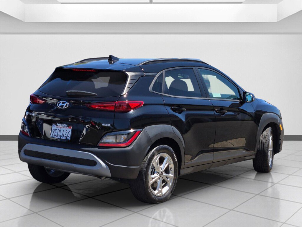 Used 2023 Hyundai Kona SEL w/ Cargo Package AWD/4WD image 7