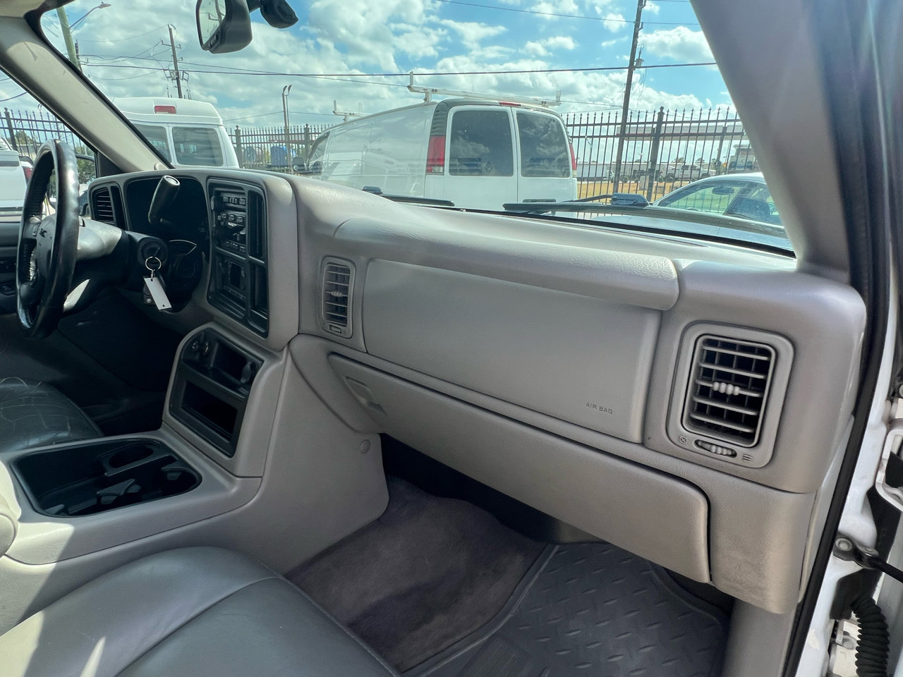 Used 2006 GMC Sierra 1500 SLT w/ Onstar Plus Package image 43