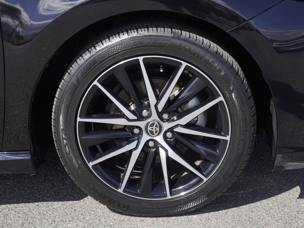 Used 2023 Toyota Camry SE FWD image 10