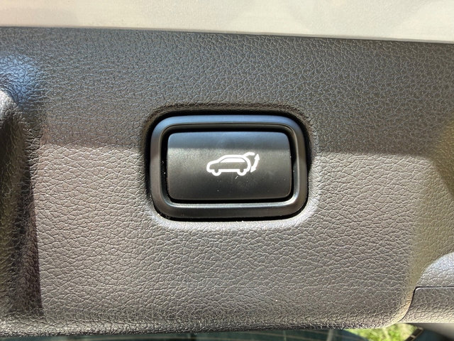 Used 2020 Hyundai Palisade Limited image 23