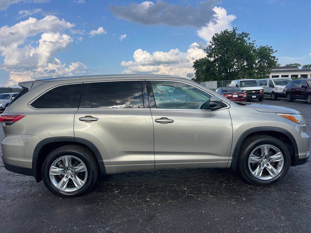 Used 2014 Toyota Highlander Limited AWD/4WD image 8