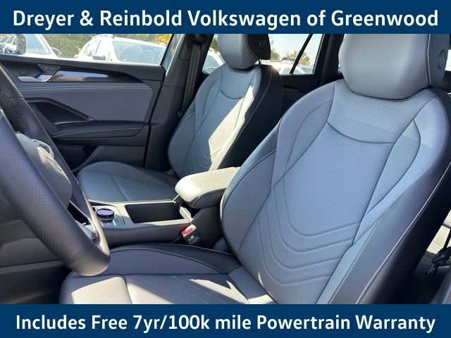 New 2025 Volkswagen Tiguan SE R-Line image 30