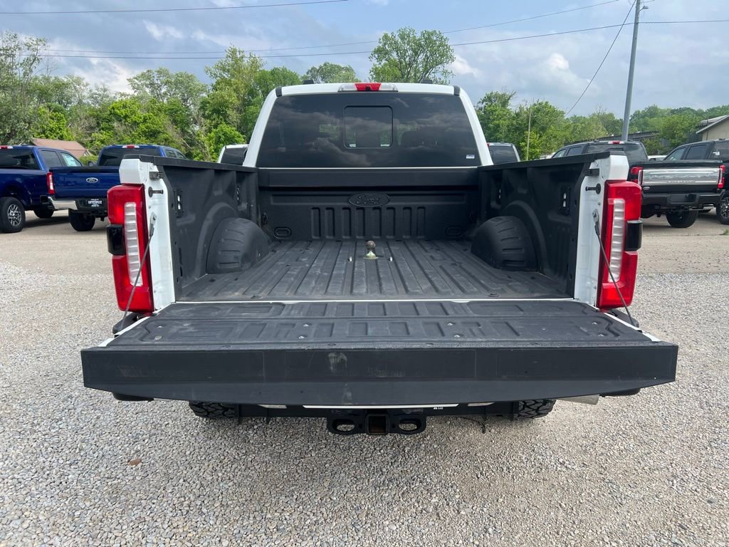 Used 2024 Ford F250 4x4 Crew Cab Super Duty image 17
