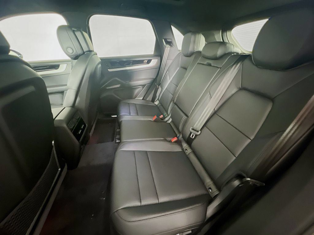 New 2026 Porsche Cayenne S AWD/4WD image 24