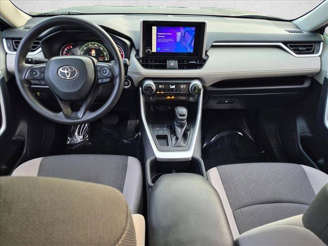 Used 2025 Toyota RAV4 XLE FWD image 17