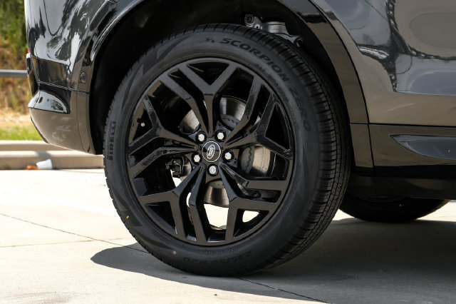 New 2026 Land Rover Discovery Sport Landmark AWD/4WD image 62