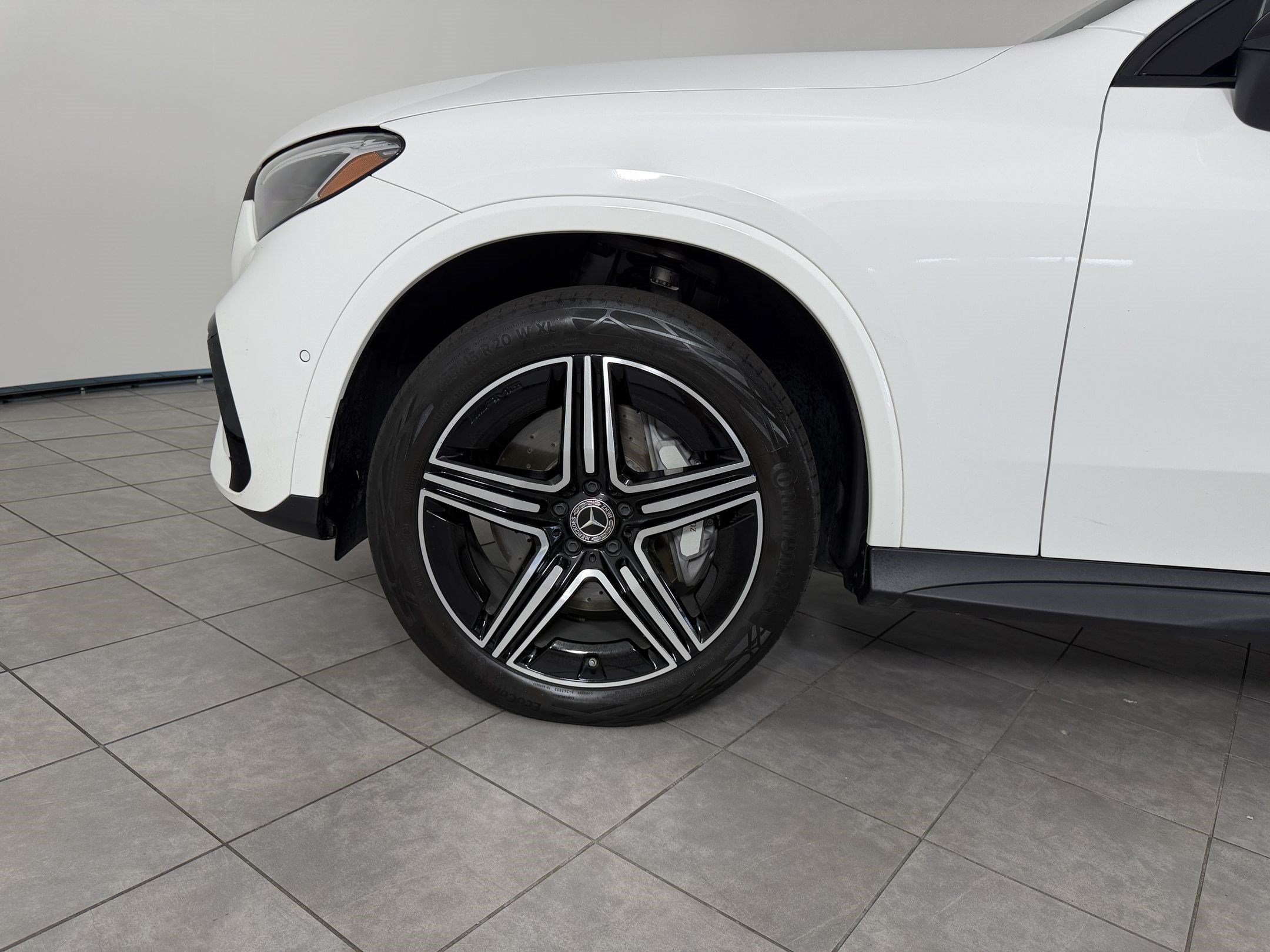 Used 2024 Mercedes-Benz GLC 300 4MATIC image 12