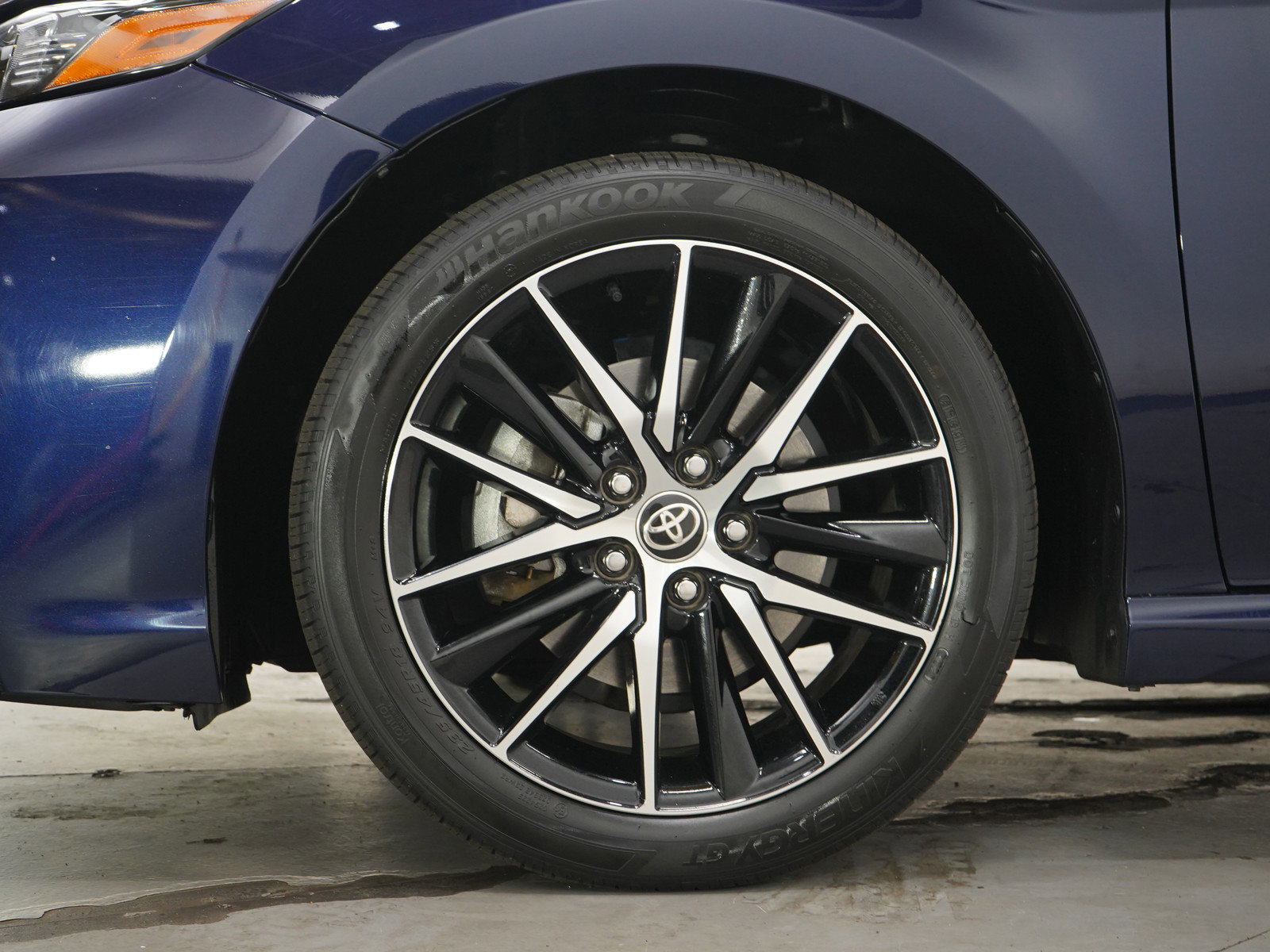 Used 2022 Toyota Camry SE FWD image 28