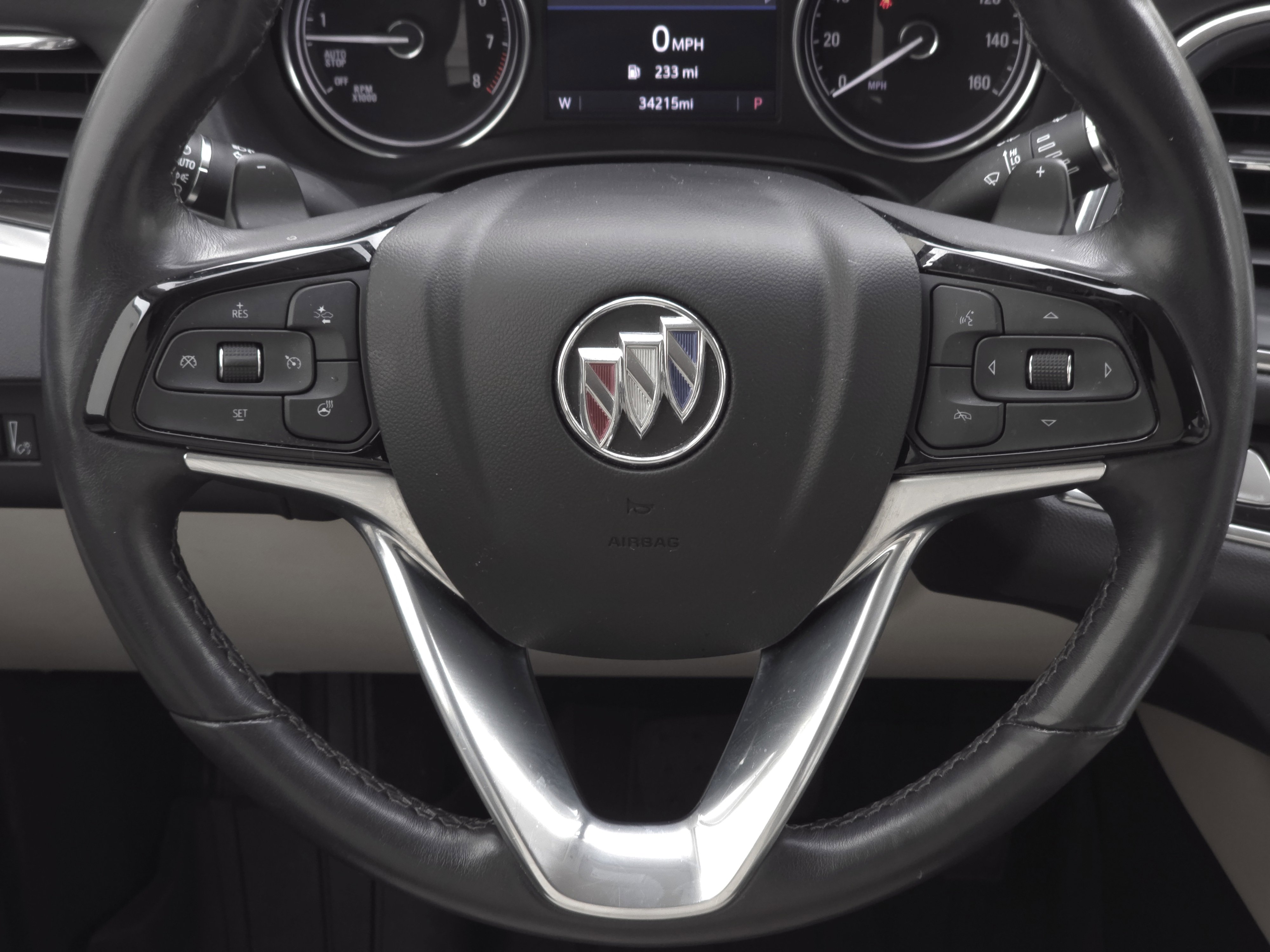 Used 2023 Buick Enclave Essence image 23