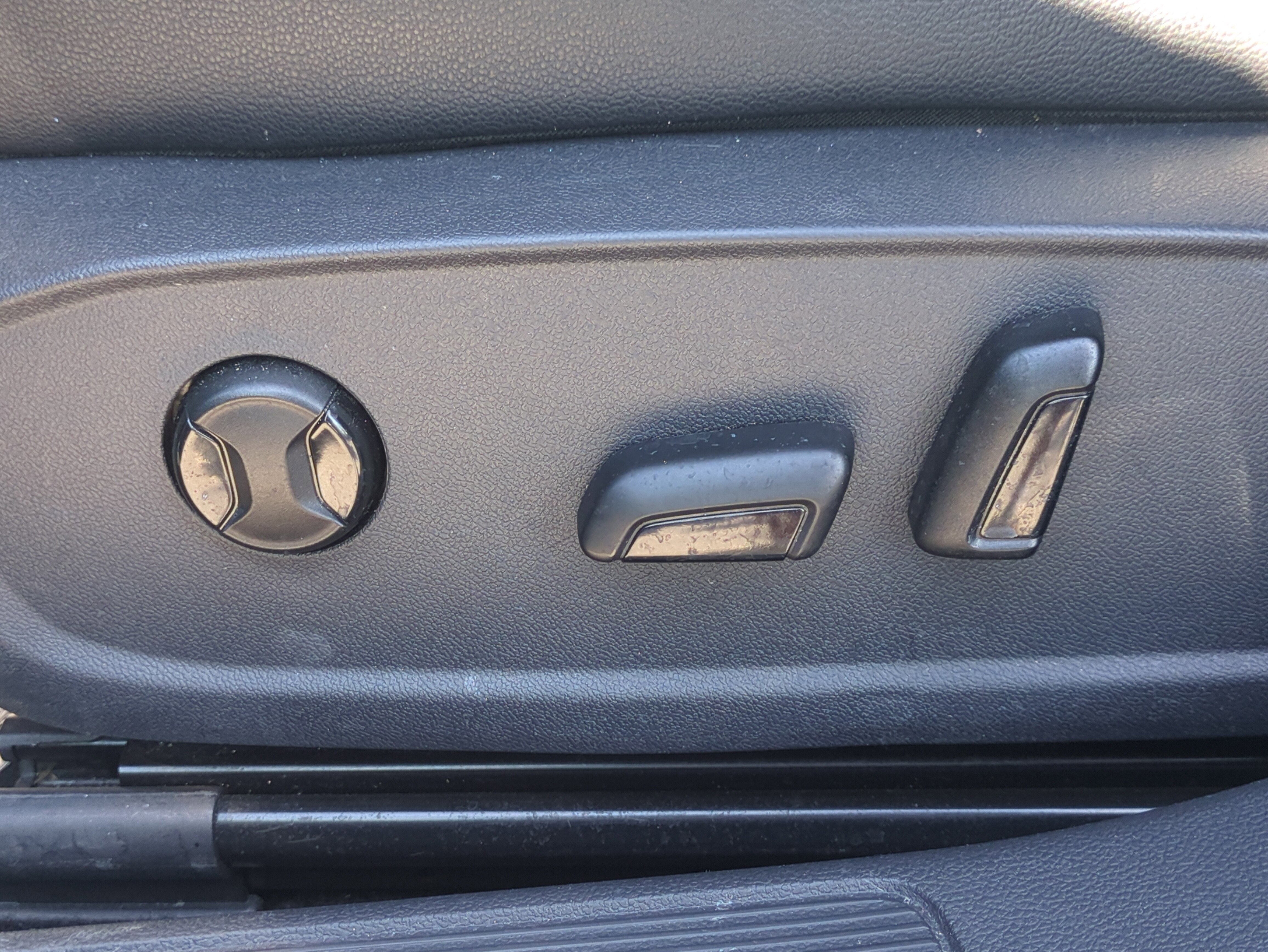 Used 2024 Volkswagen Jetta SE image 19