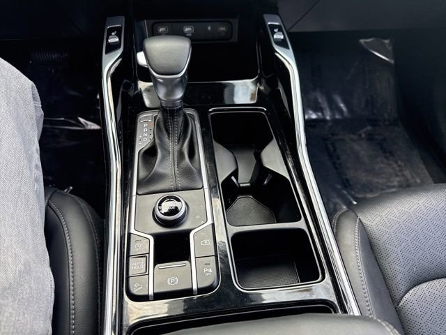 Used 2023 Kia Sorento SX image 16