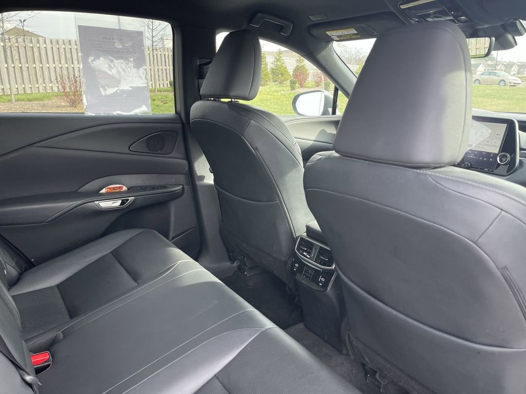 Used 2024 Lexus RX 350 FWD w/ Technology Package image 37