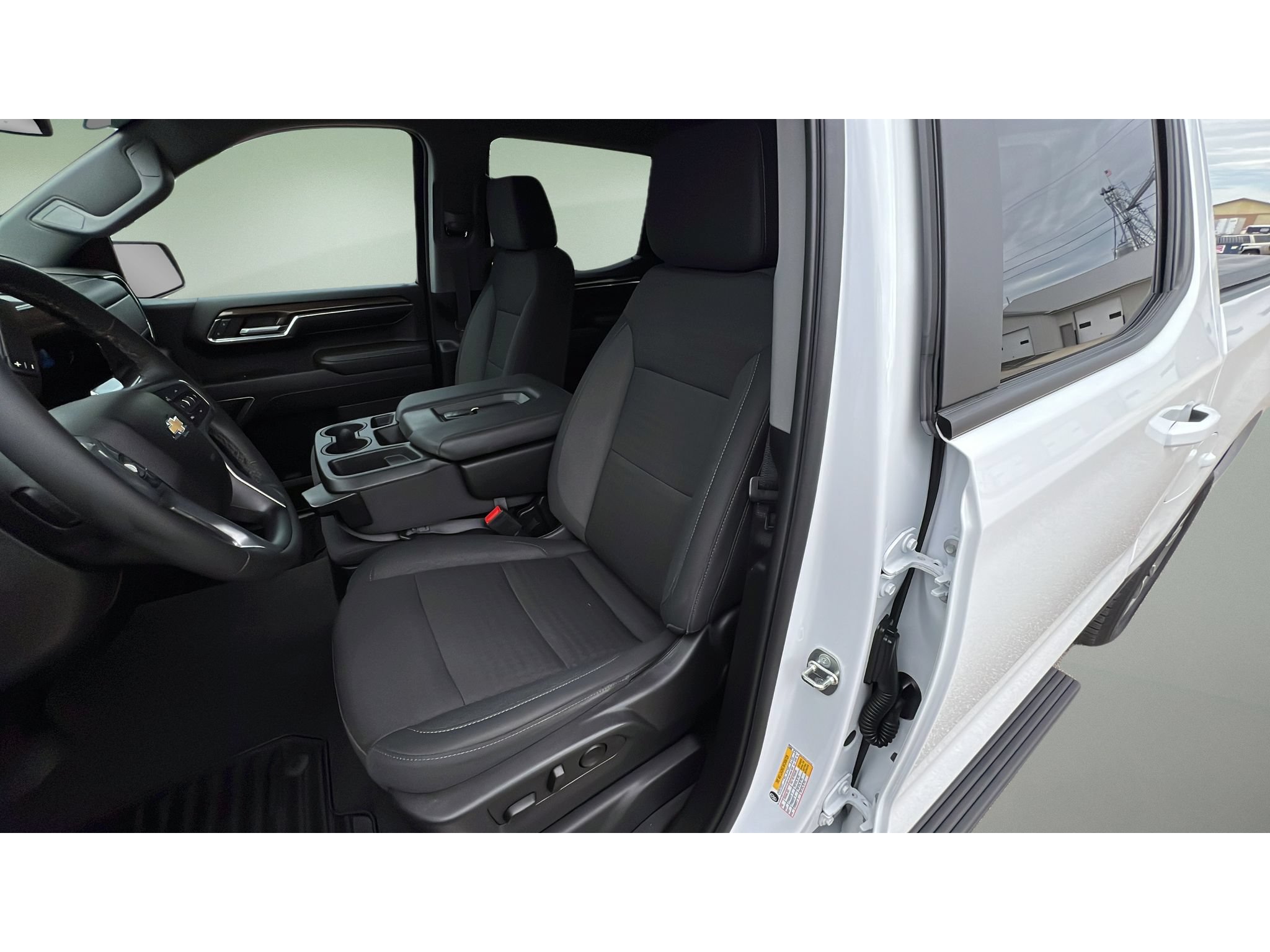 Certified 2024 Chevrolet Silverado 1500 LT AWD/4WD image 24
