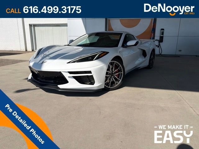 Used 2025 Chevrolet Corvette Stingray Premium Conv w/ Z51 Performance Package RWD image 1