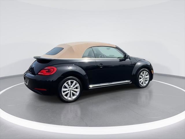 Used 2014 Volkswagen Beetle TDI FWD image 8