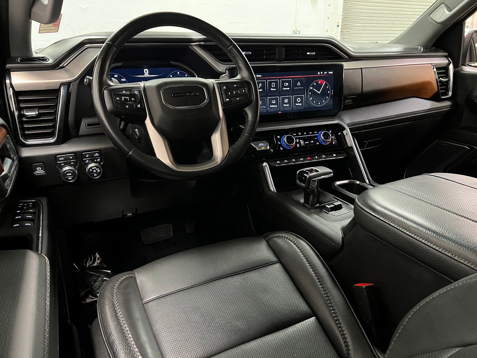 Used 2023 GMC Sierra 1500 Denali image 9