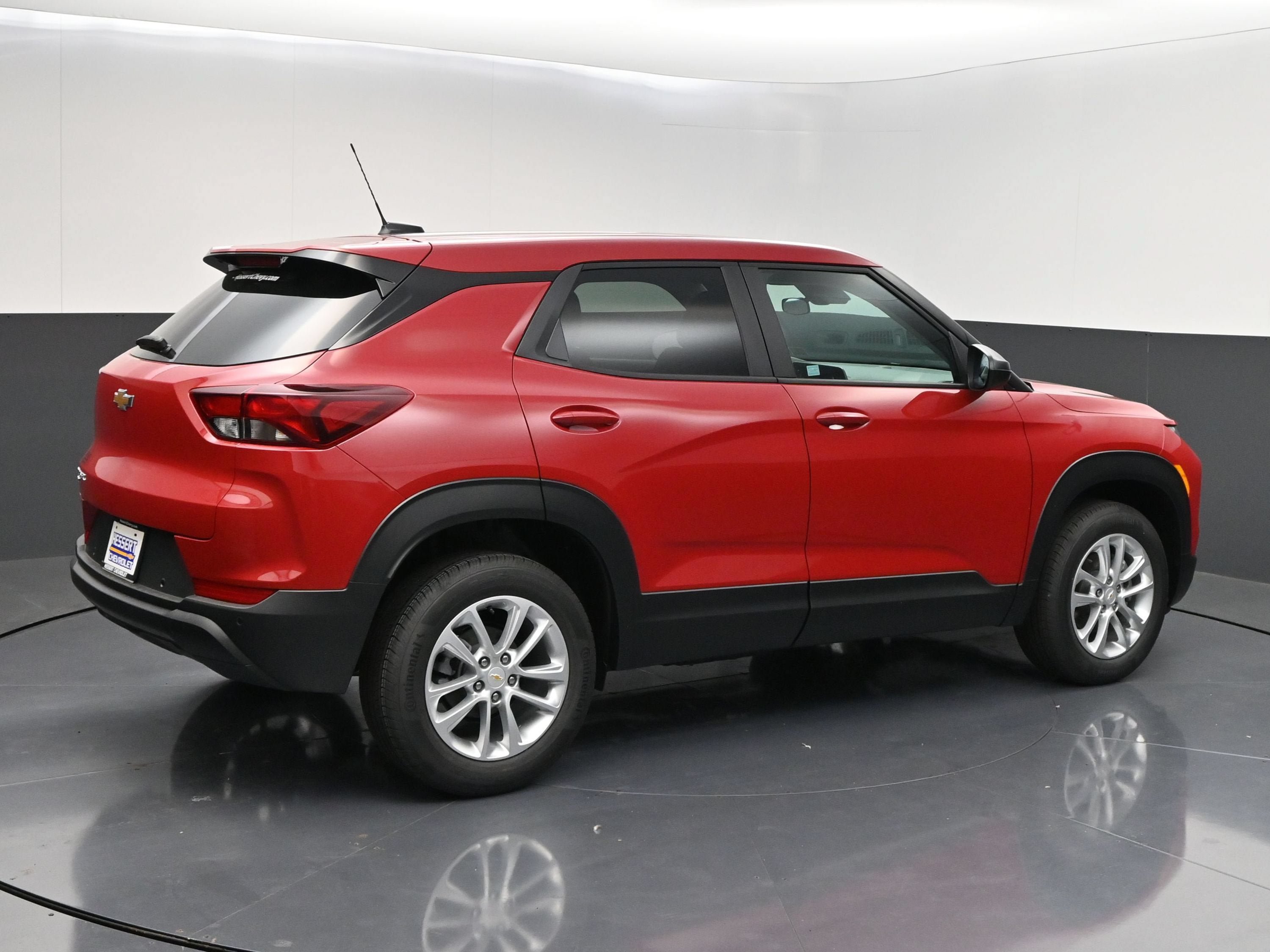 New 2026 Chevrolet TrailBlazer LS w/ LS Convenience Package AWD/4WD image 8
