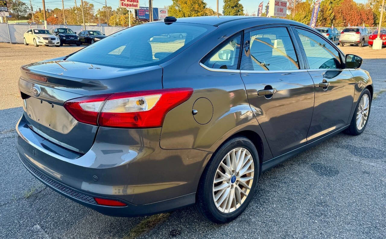 Used 2012 Ford Focus SEL image 6