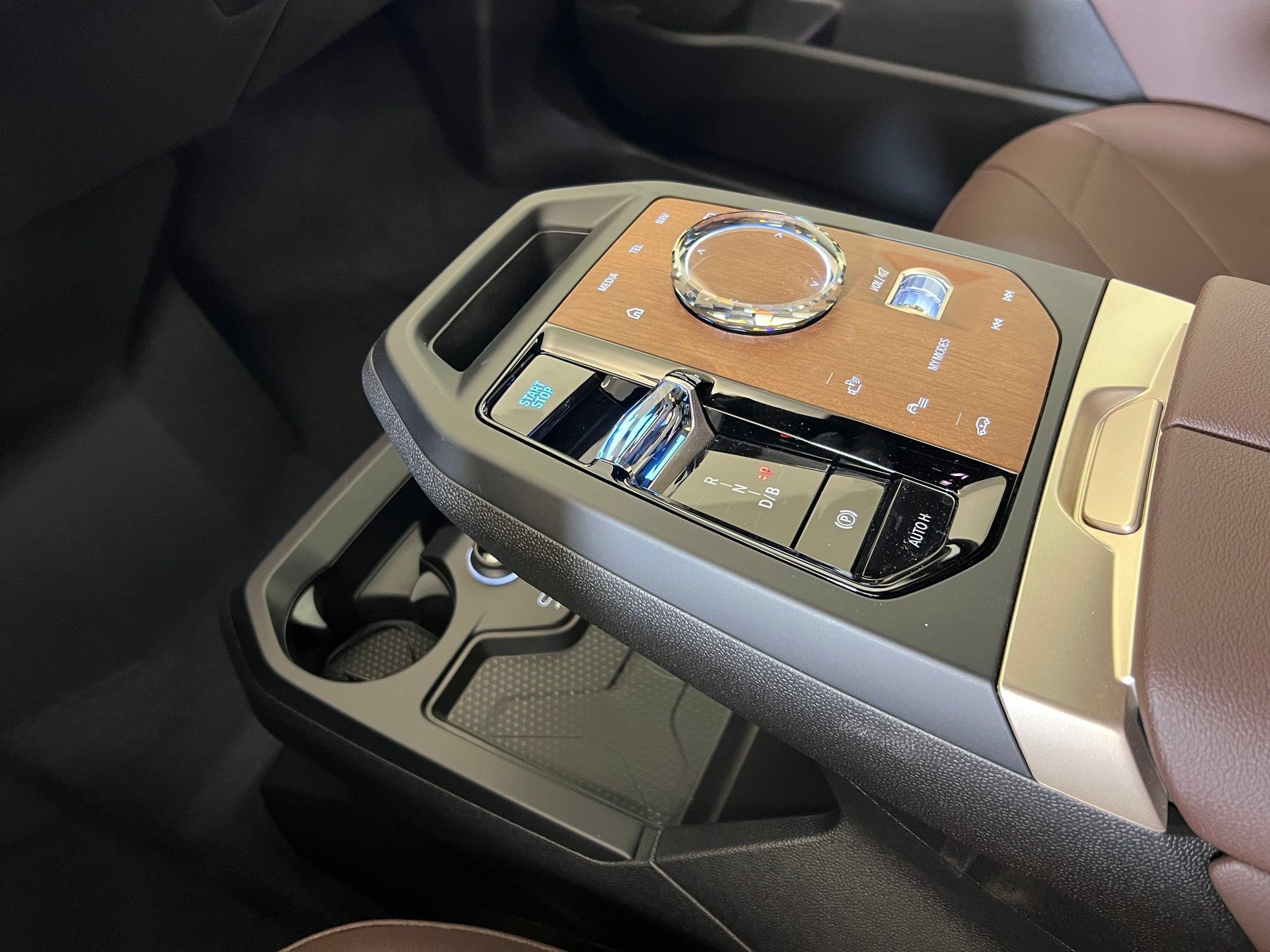 New 2026 BMW iX xDrive45 AWD/4WD image 27
