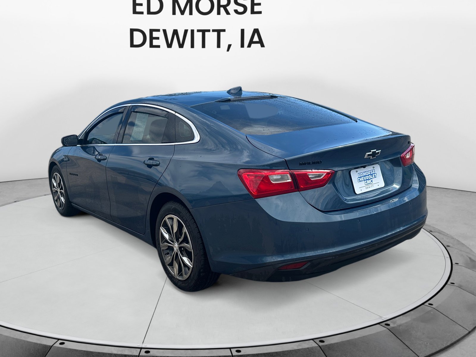 Used 2024 Chevrolet Malibu LT image 3