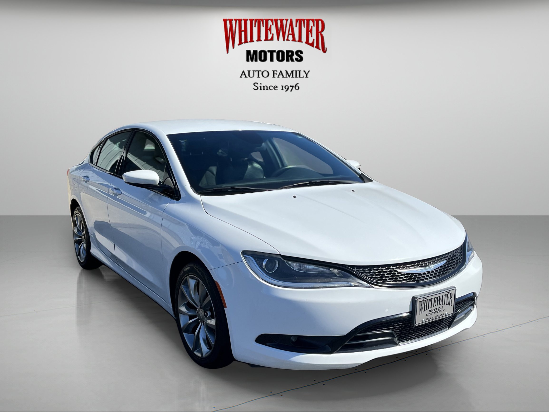 Used 2016 Chrysler 200 S w/ Comfort Group image 7