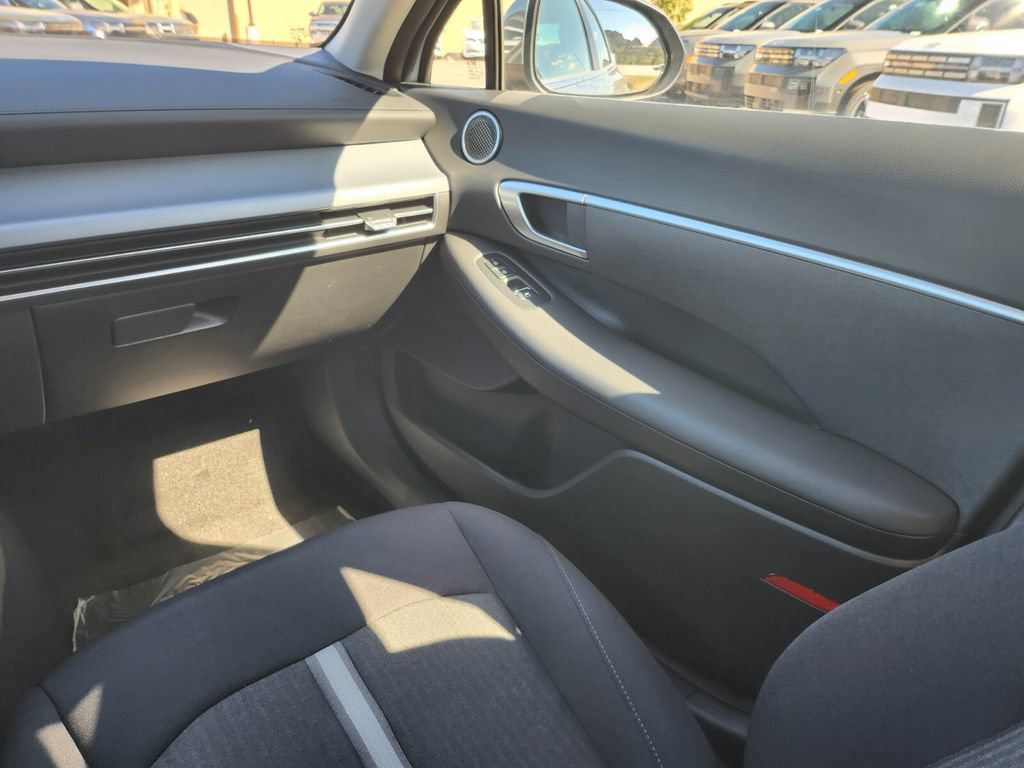 New 2026 Hyundai Sonata SE FWD image 24