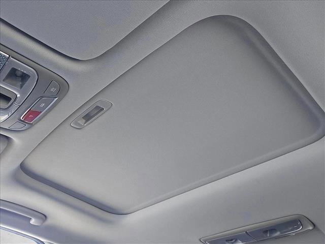 Used 2025 Kia Telluride S AWD/4WD image 17
