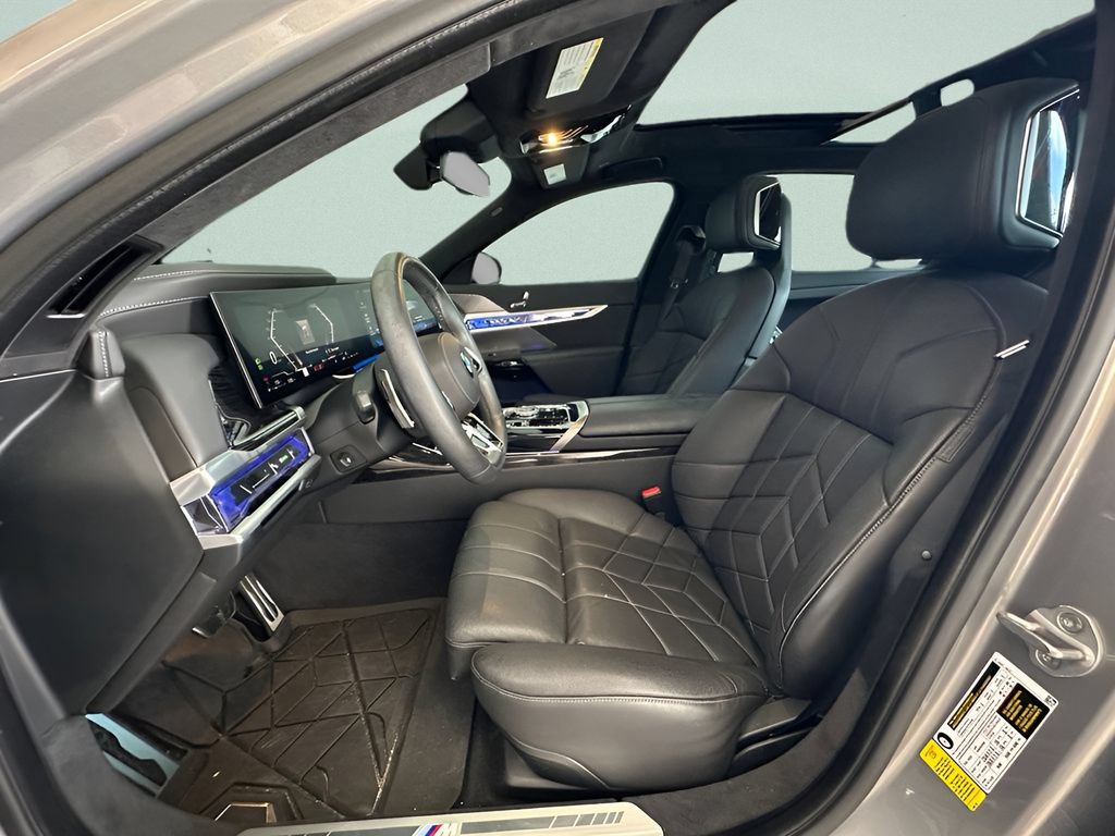 Certified 2023 BMW 740i RWD image 11