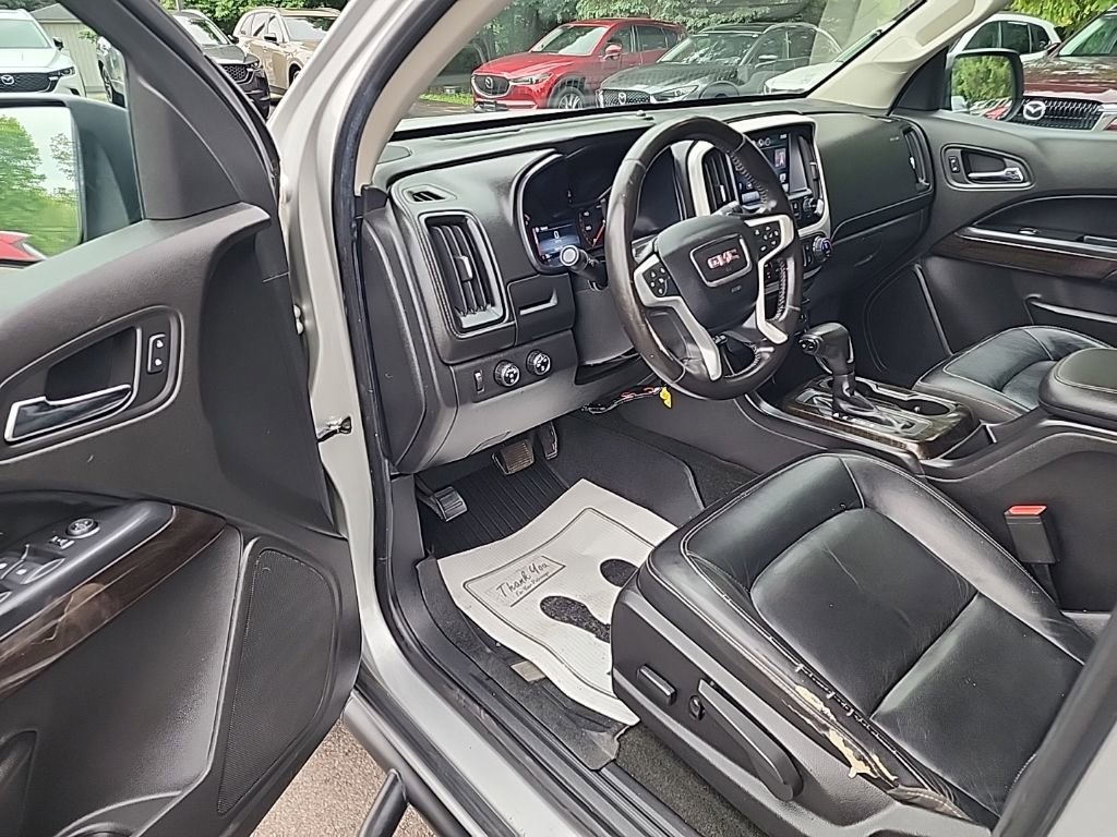 Used 2015 GMC Canyon SLT w/ Driver Alert Package AWD/4WD image 10