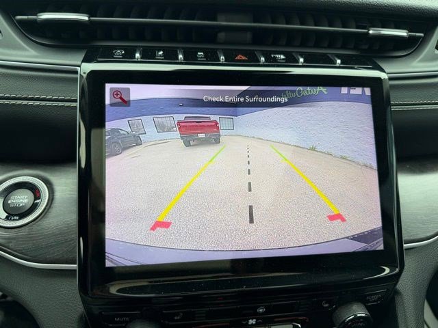 Used 2022 Jeep Grand Cherokee Limited AWD/4WD image 31