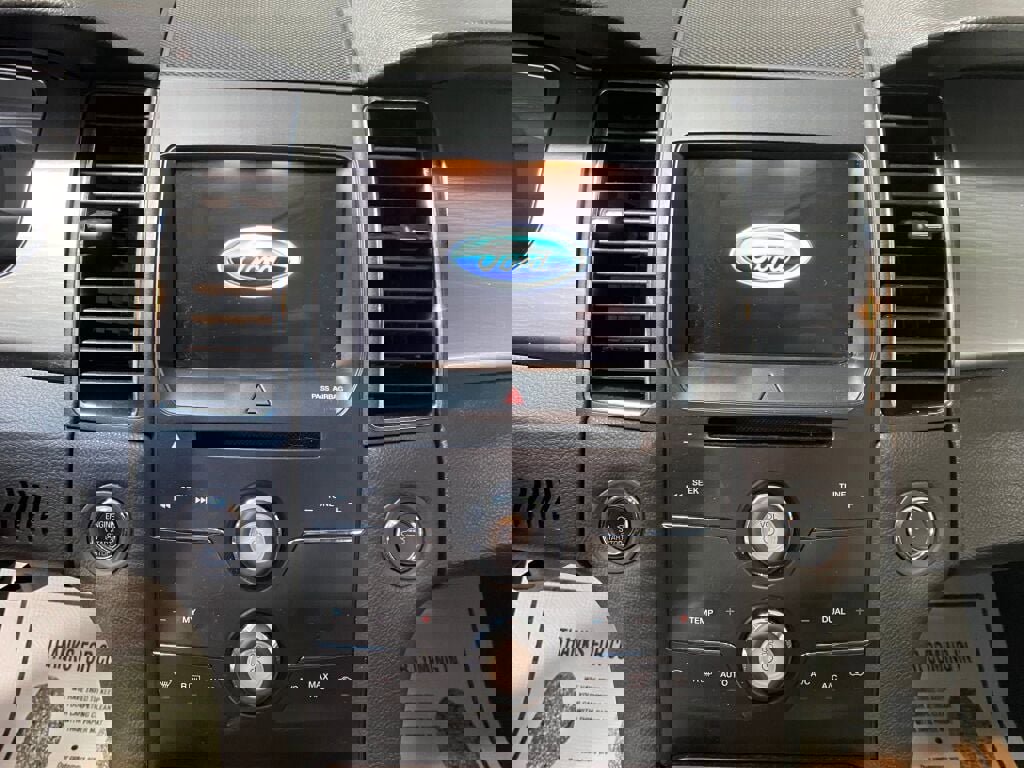 Used 2019 Ford Taurus SEL w/ Equipment Group 201A image 11