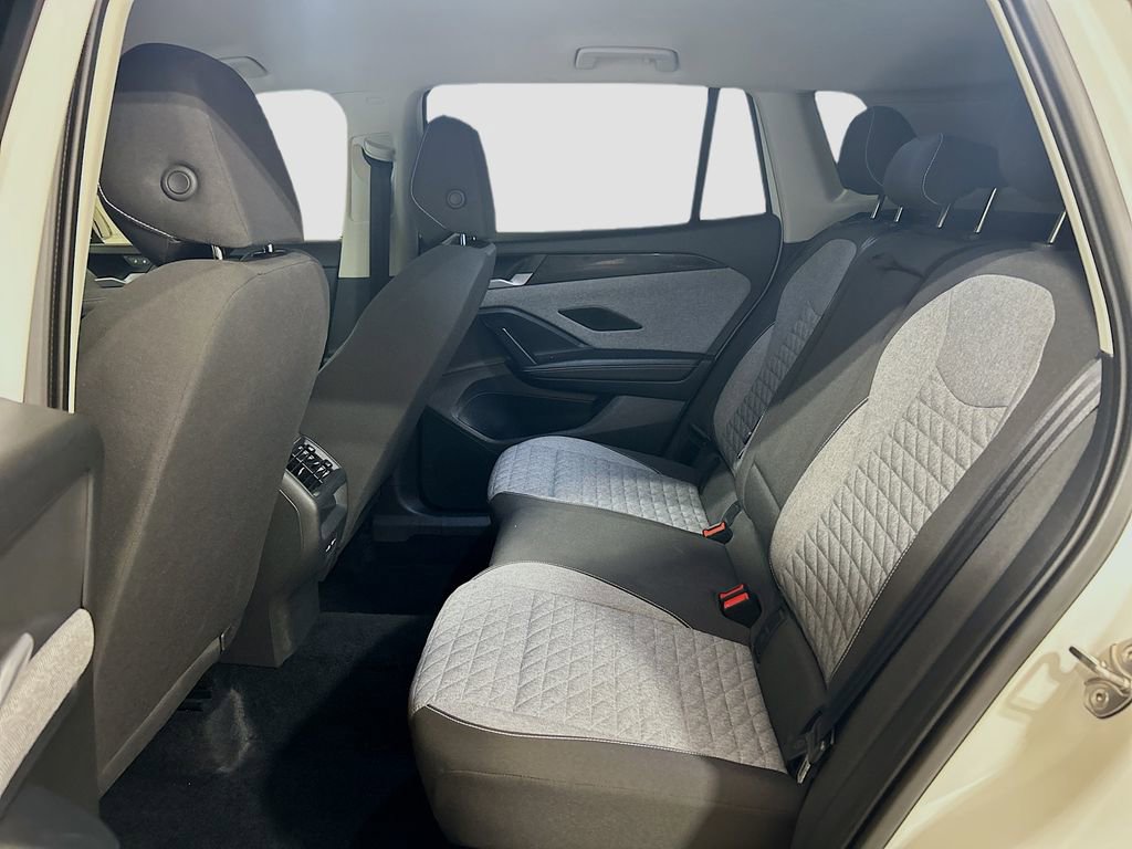 Used 2025 Volkswagen Tiguan S FWD image 20