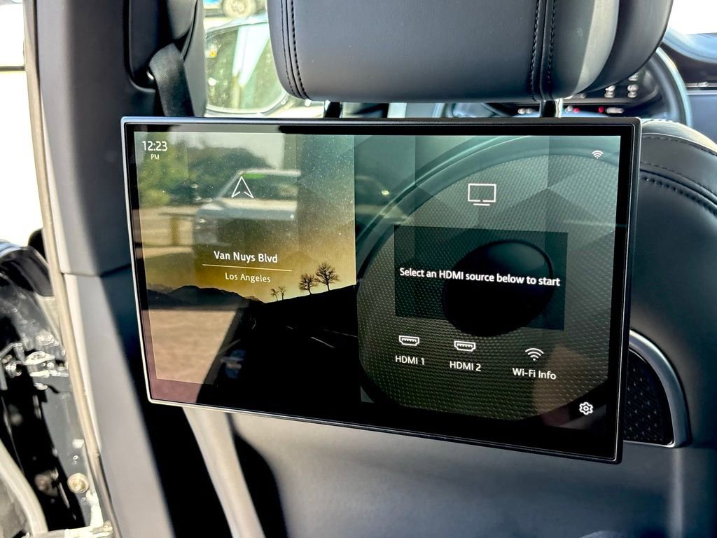 Used 2023 Land Rover Range Rover First Edition image 13