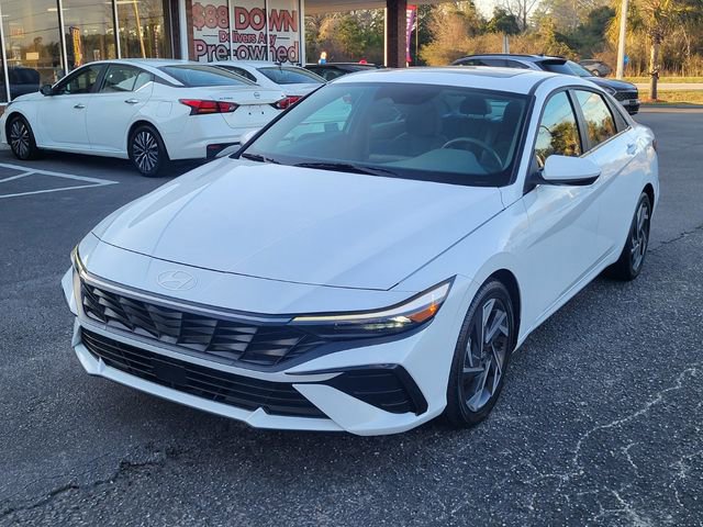 Used 2025 Hyundai Elantra SEL image 6