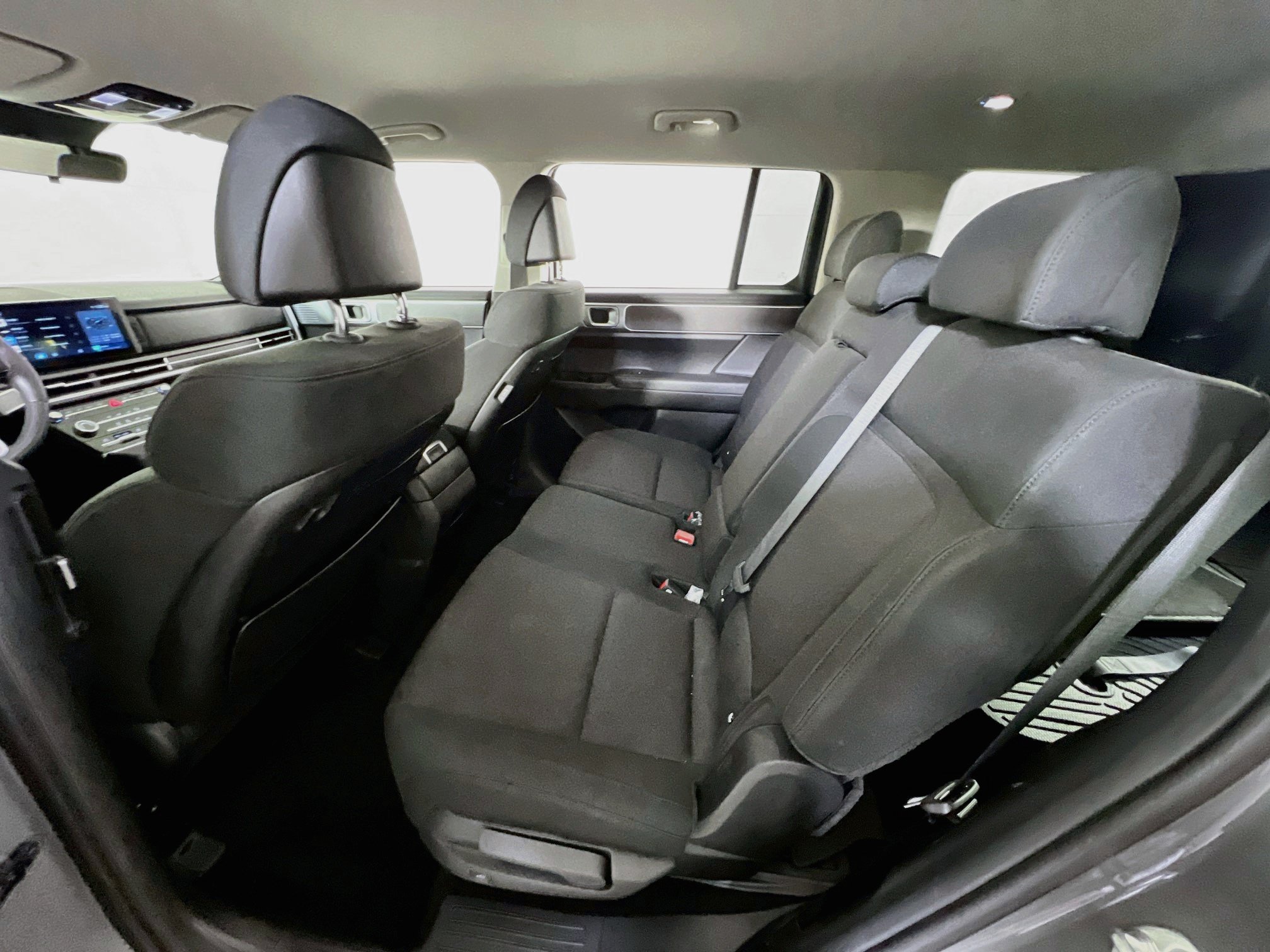 Used 2024 Hyundai Santa Fe SE AWD/4WD image 22