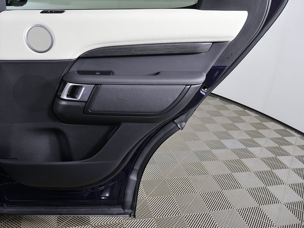 Used 2022 Land Rover Discovery HSE R-Dynamic image 27