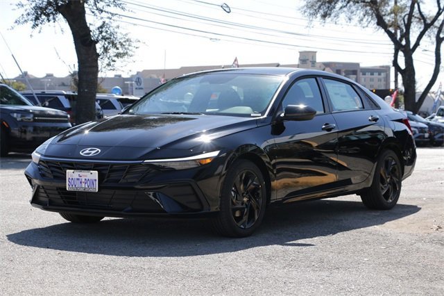 Certified 2026 Hyundai Elantra Sport image 7
