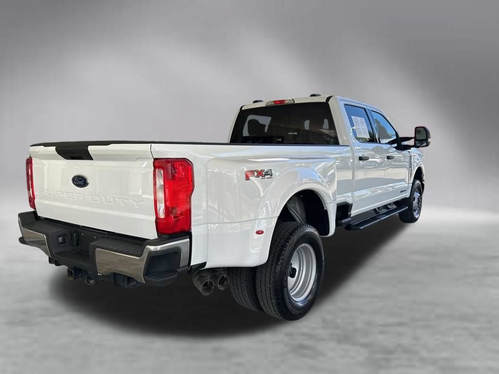 Used 2025 Ford F350 XLT w/ FX4 Off-Road Package AWD/4WD image 3