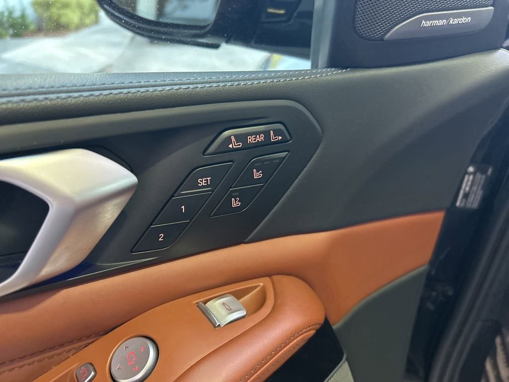 Used 2023 BMW X7 M60i w/ Executive Package image 53