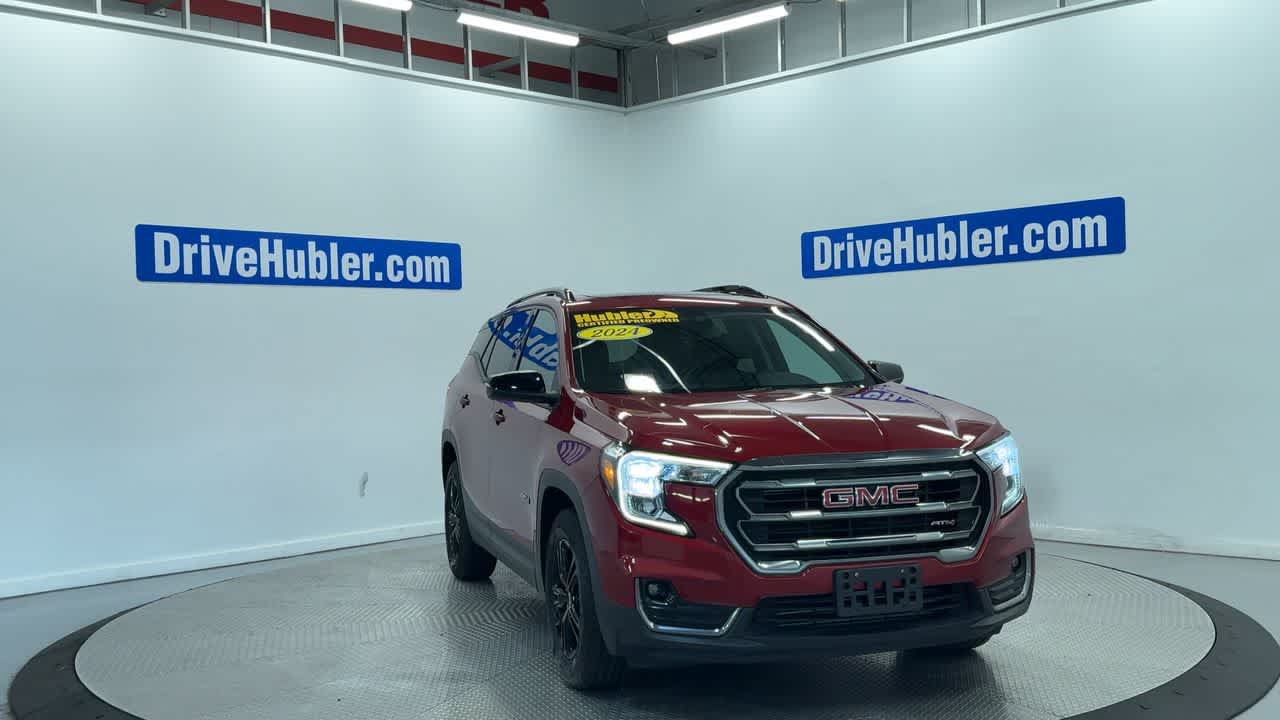 Used 2024 GMC Terrain AT4 AWD/4WD image 5