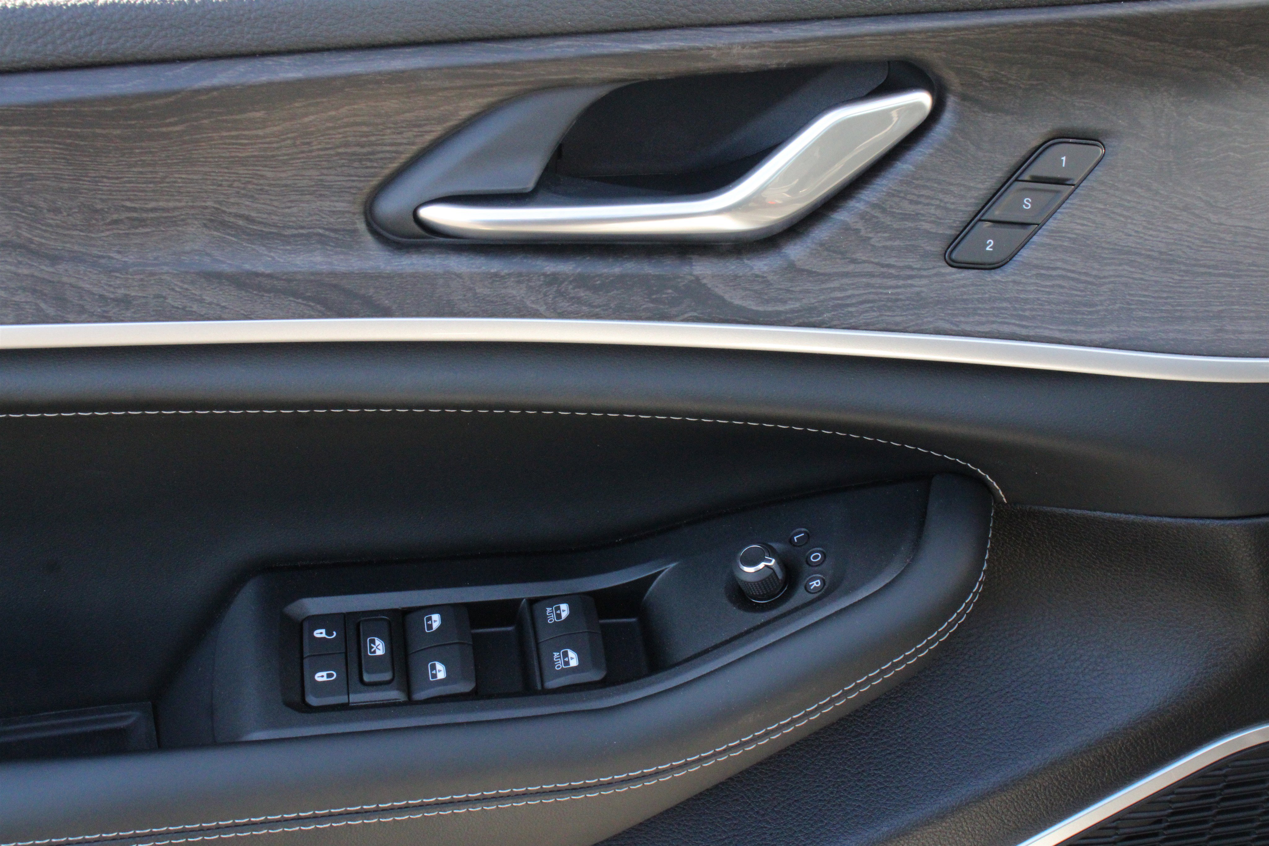 New 2026 Jeep Grand Cherokee Limited image 7