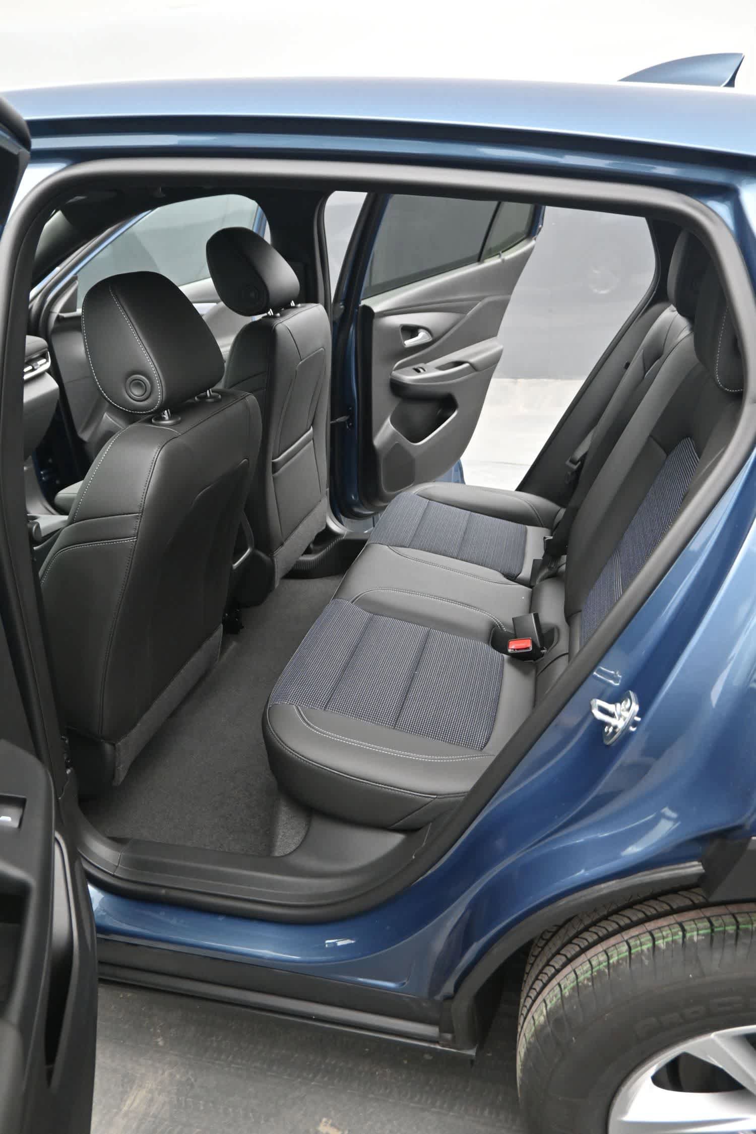 New 2026 Buick Envista Preferred w/ Convenience I Package FWD image 15