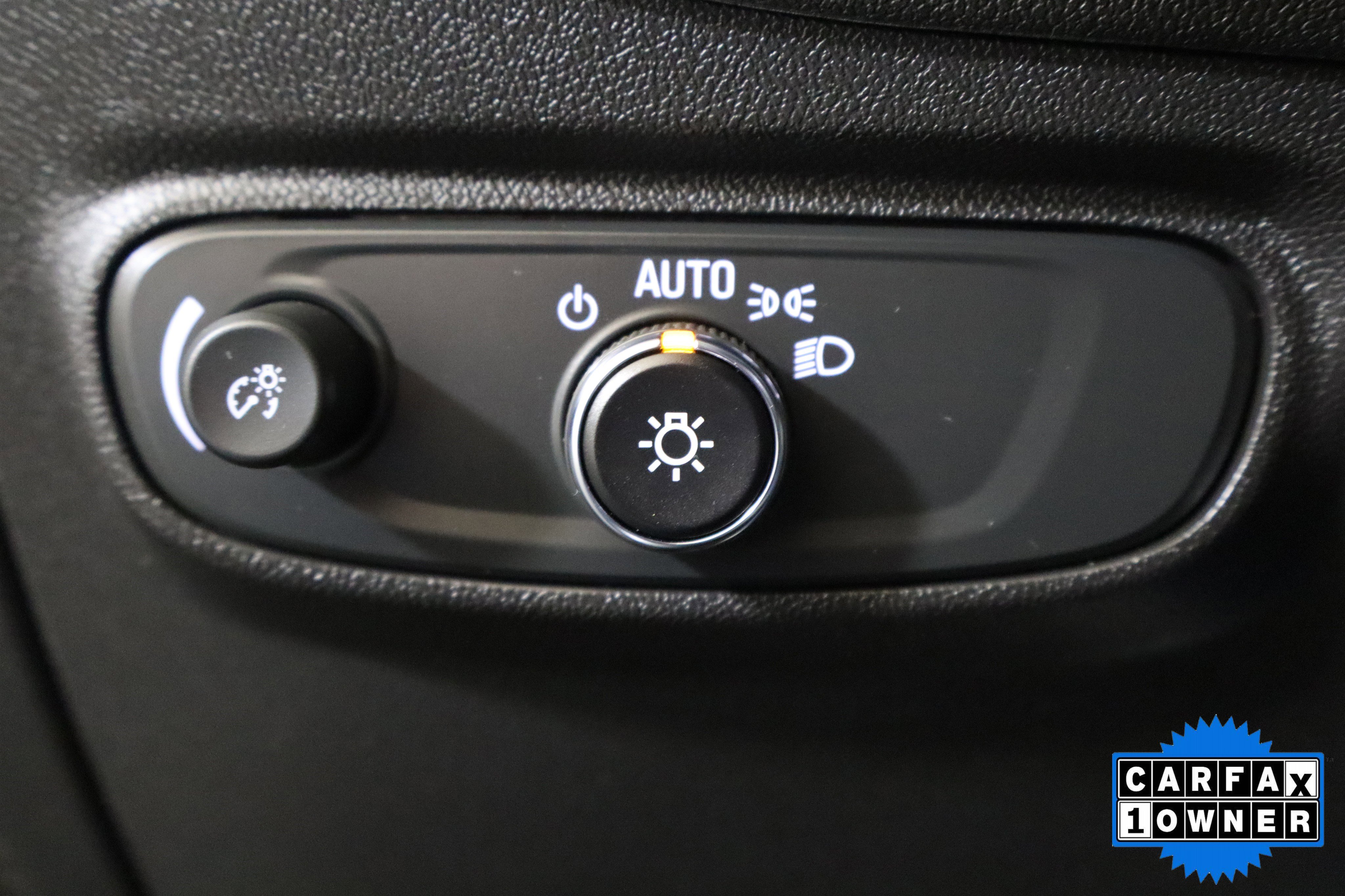 Used 2024 Chevrolet Equinox LS image 32