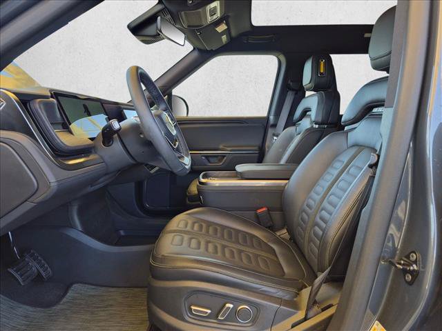 Used 2025 Rivian R1T Adventure AWD/4WD image 15