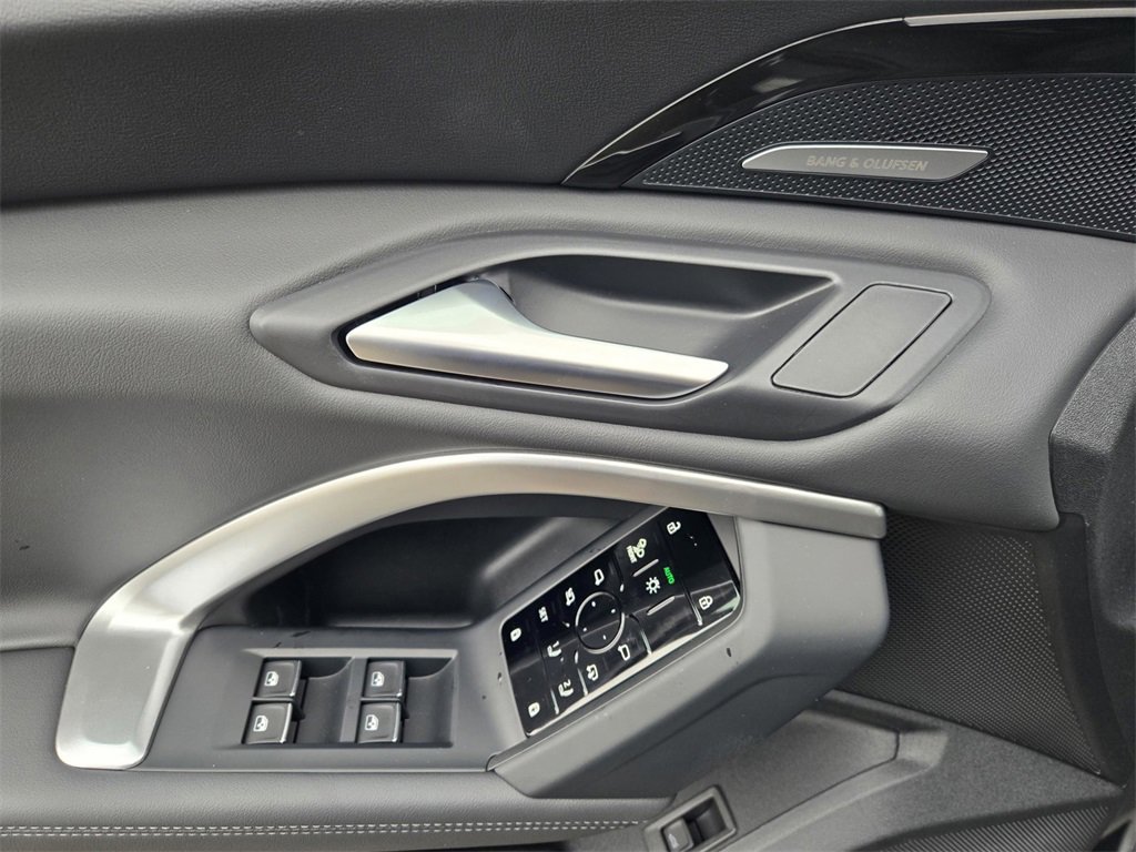 New 2025 Audi Q5 Premium Plus image 18