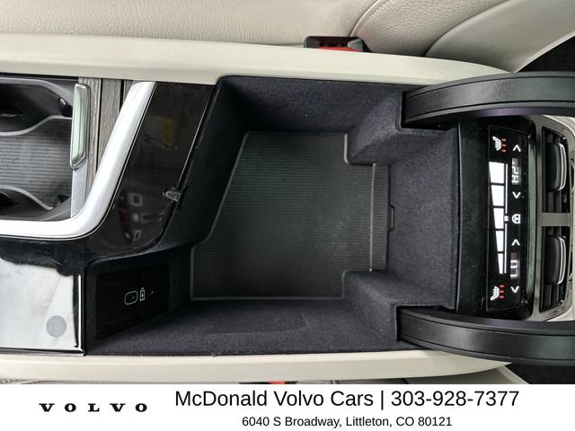 Certified 2023 Volvo XC90 B6 Core w/ Protection Package Premier AWD/4WD image 21