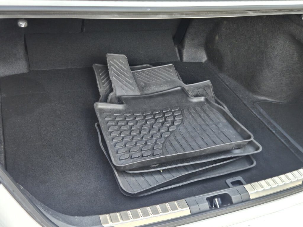 Used 2025 Toyota Camry SE w/ Multimedia Upgrade Package FWD image 13