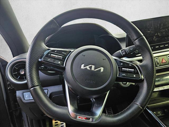 Used 2023 Kia Forte GT-Line w/ GT-Line Premium Package image 11