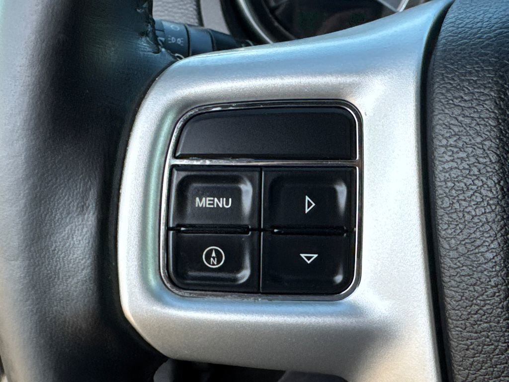 Used 2012 Chrysler 200 Touring image 31